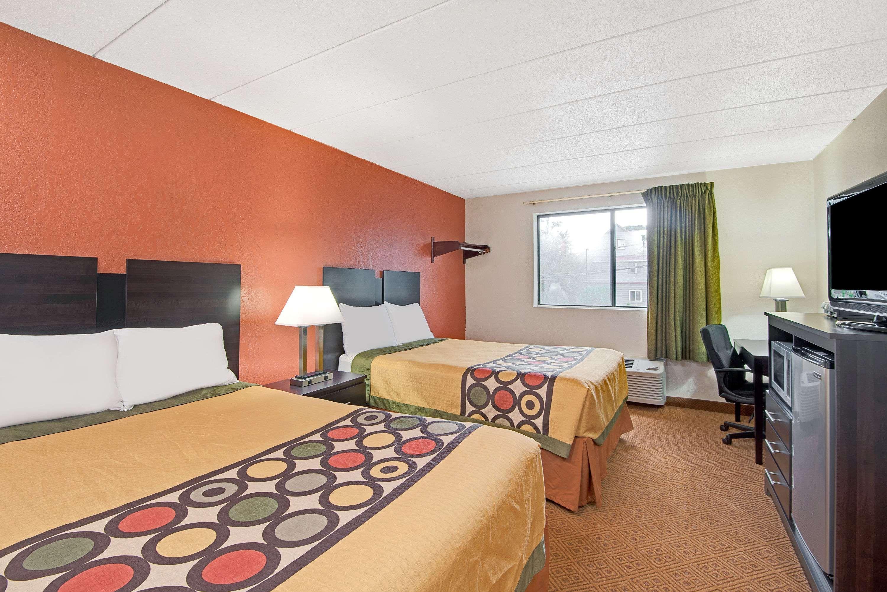 Super 8 By Wyndham Stamford/New York City Area Exterior foto